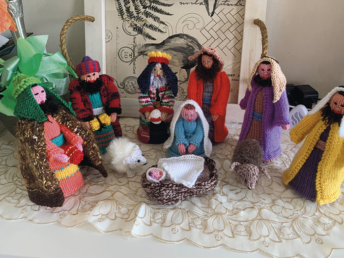 Asia’s Knitted Toys Found a Good Home For Christmas